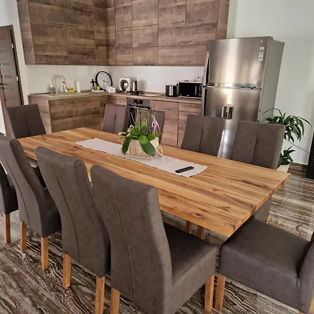 Hos Vendeghaz -oenallo Vendeghaz, Mely Csak Az Oenoeke וילה