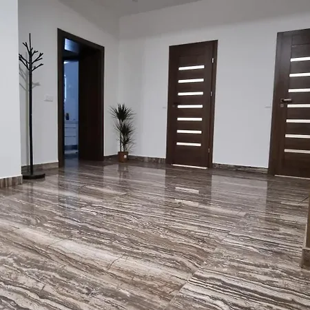 Hos Vendeghaz -oenallo Vendeghaz, Mely Csak Az Oenoeke Villa