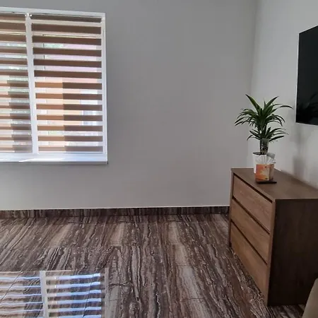 Hos Vendeghaz -oenallo Vendeghaz, Mely Csak Az Oenoeke